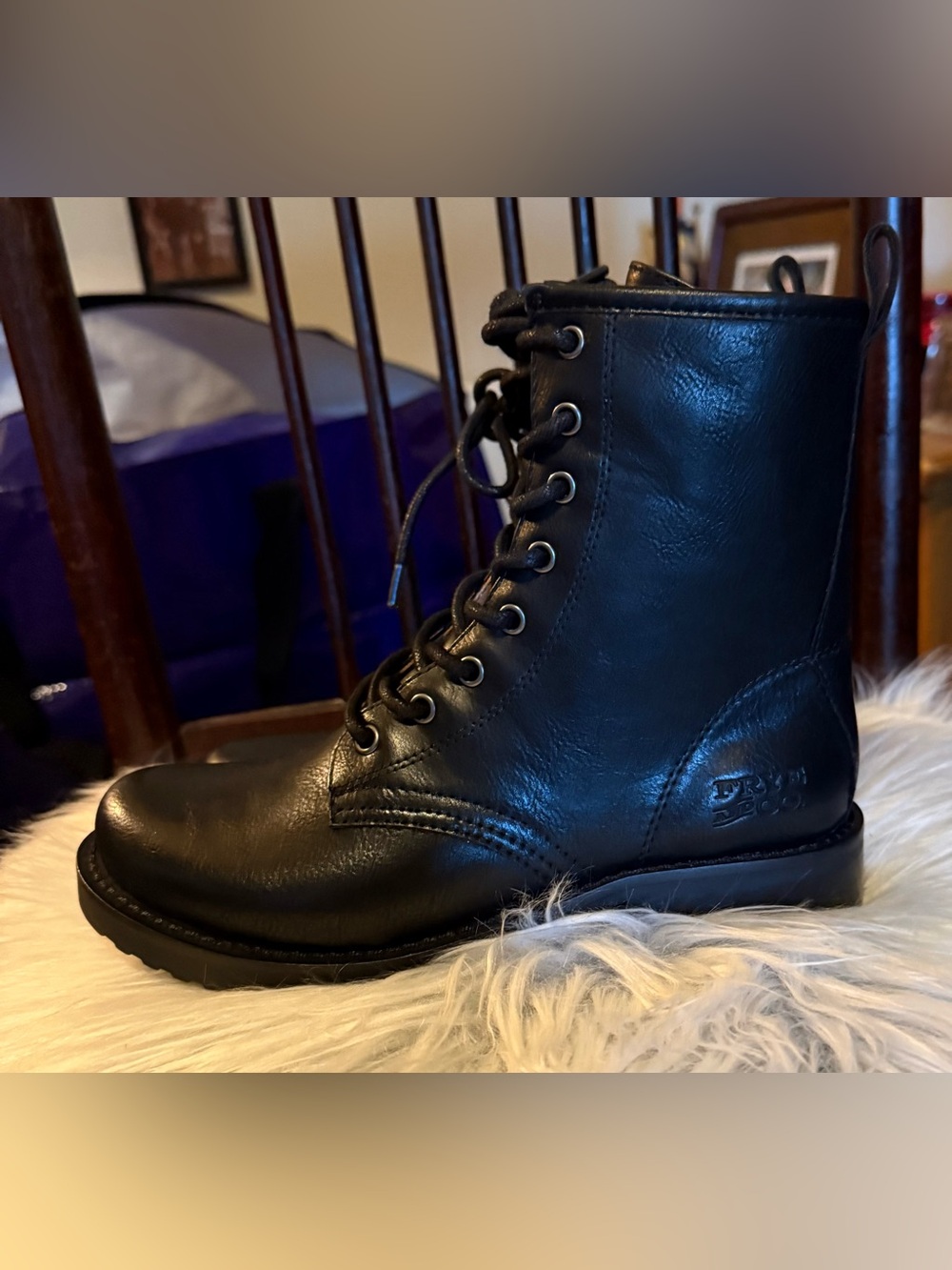 FRYE & COMPANY Chesnee Women’s Lace up Combat Boots. NWOT
